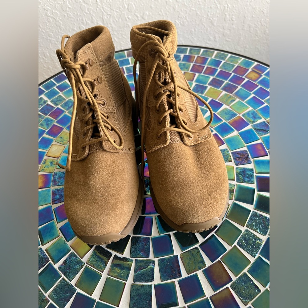Goruck MACV-1 Mid top Coyote Suede rucking boots.